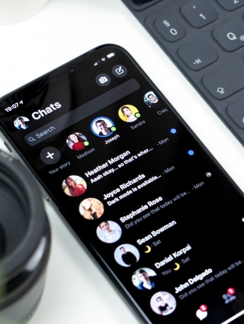 charles-6OF-Ly-5oJY-unsplash-min