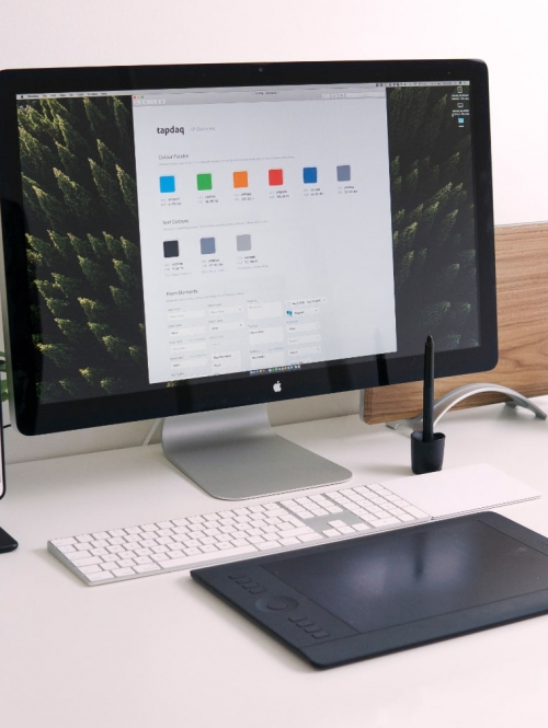 jan-losert-x5gjBh8VNWM-unsplash-min